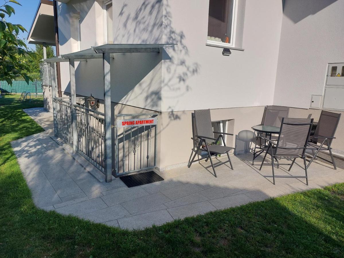 Spring Apt With Garden And Free Secure Parking Apartamento Domžale Exterior foto